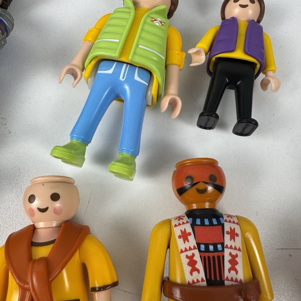 Huge Playmobil Lot 100+ Figures Animals Accessories Bulk Kids Toy Bundle - Picture 14 of 16